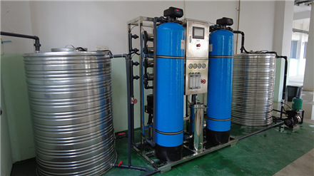 可供1000人飲用！1噸/小時(shí)反滲透設(shè)備安裝完工！